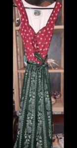 Dirndl aus Trachtenfachgeschäft