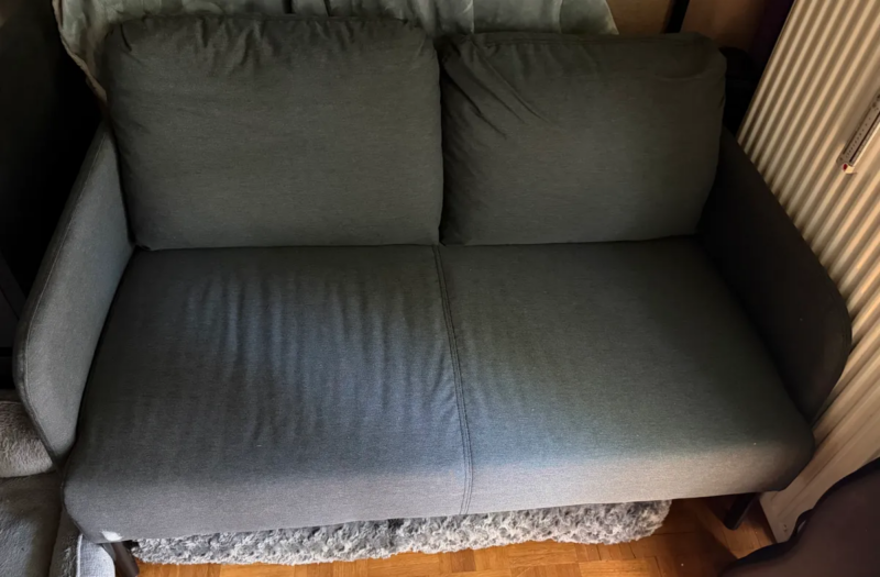 Ikea GLOSTAD 2er-Sofa, Knisa dunkelgrau